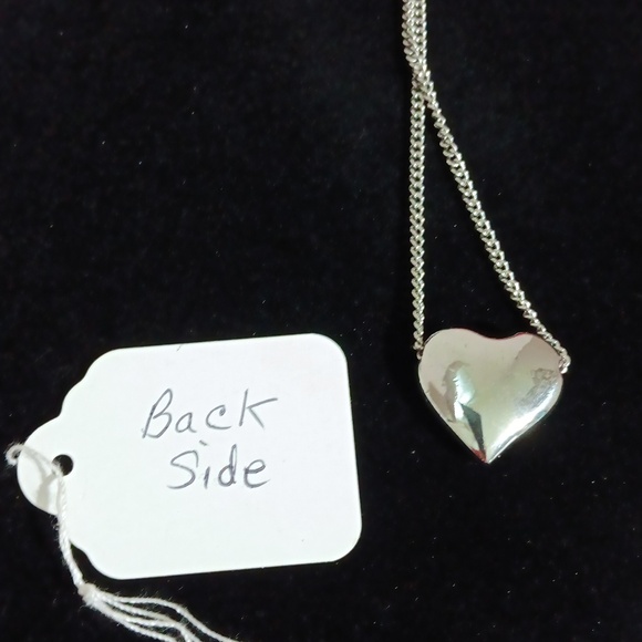 Avon silver floating heart necklace 19" - Picture 3 of 8